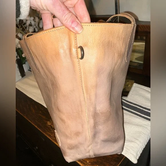 NWOT Bed Stu Leather Charlotte Reversible Shoulder Bag Tote Black Grey $255 - Picture 14 of 16